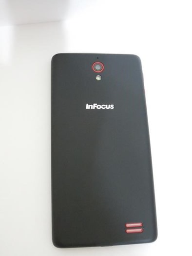 [開箱]鴻海手機 InFocus M210 只適合當孝親機的低價智慧型手機